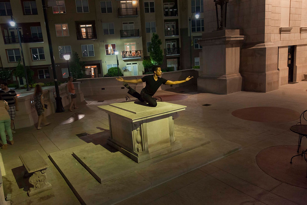 Statue solo