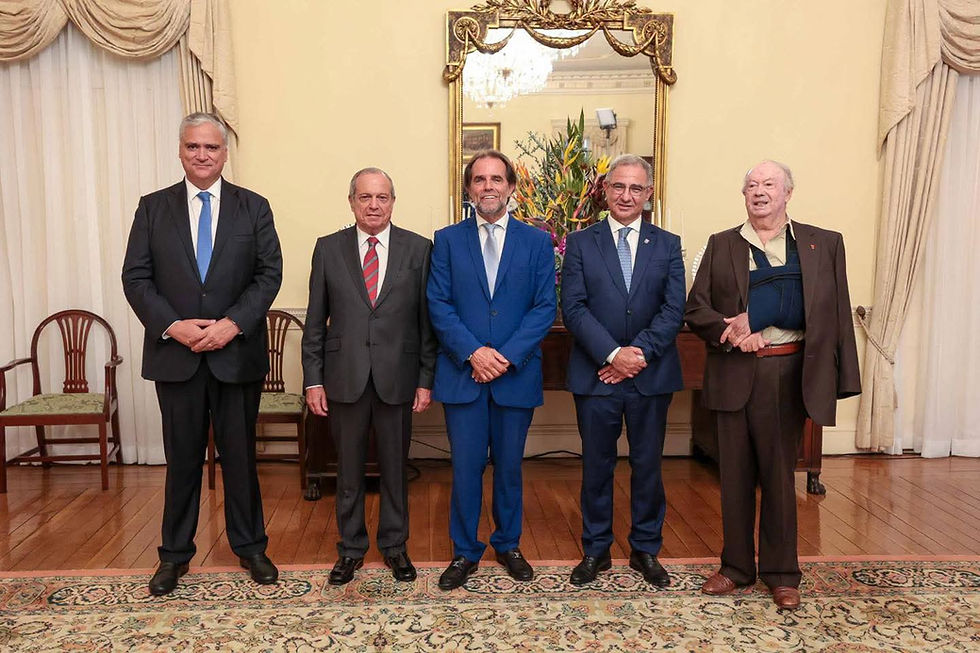 Açores, 5 - Madeira, 3 em presidentes da Autonomia