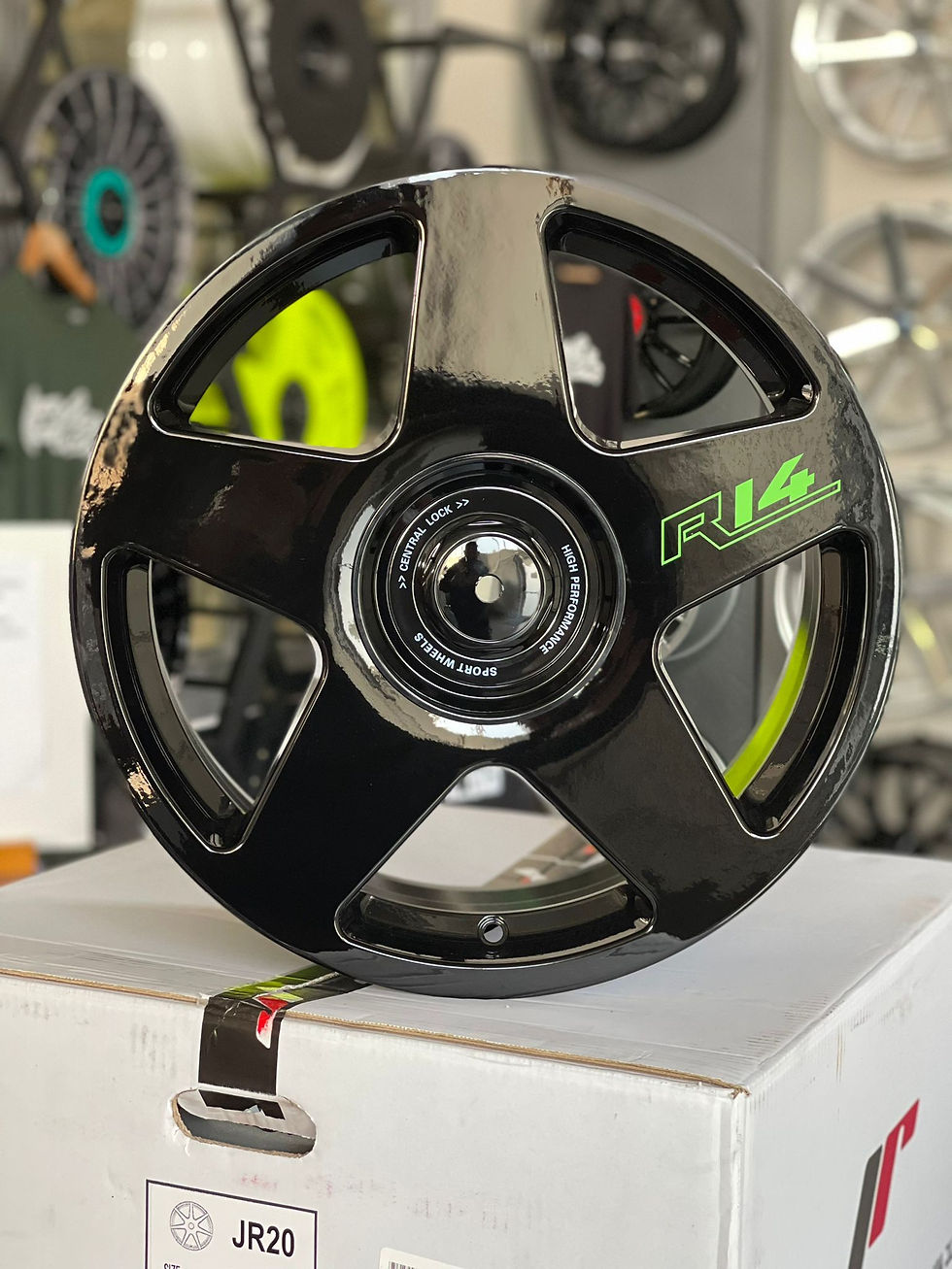 Miniatura: New Centerlock Roll19 Wheels 