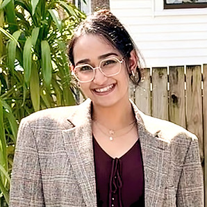 Jas headshot_edited.jpg