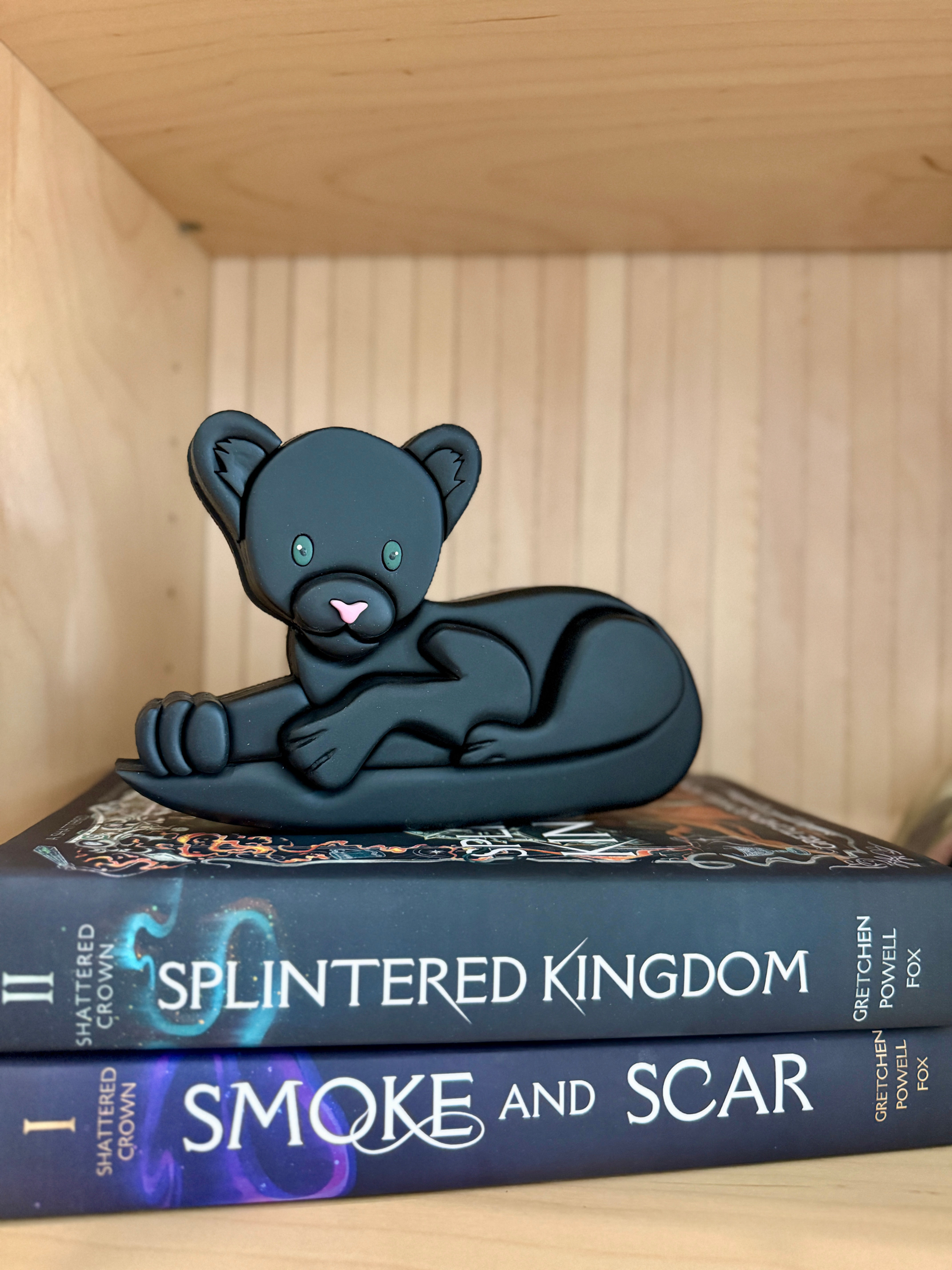 Sid shelf sitter 