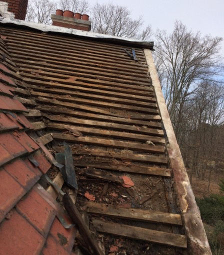 The roof … VERY SCARY