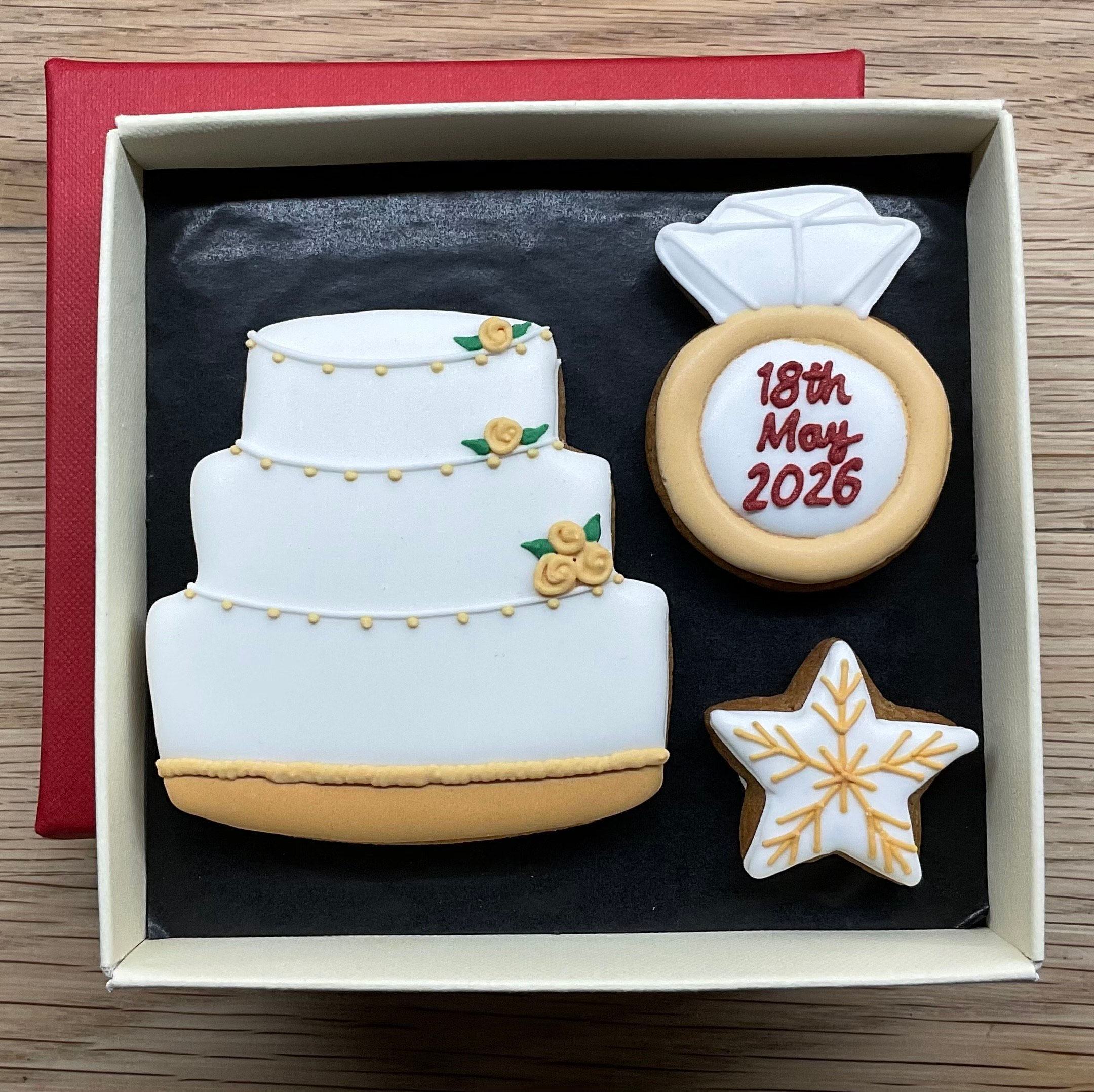 Wedding Cake and Ring Box