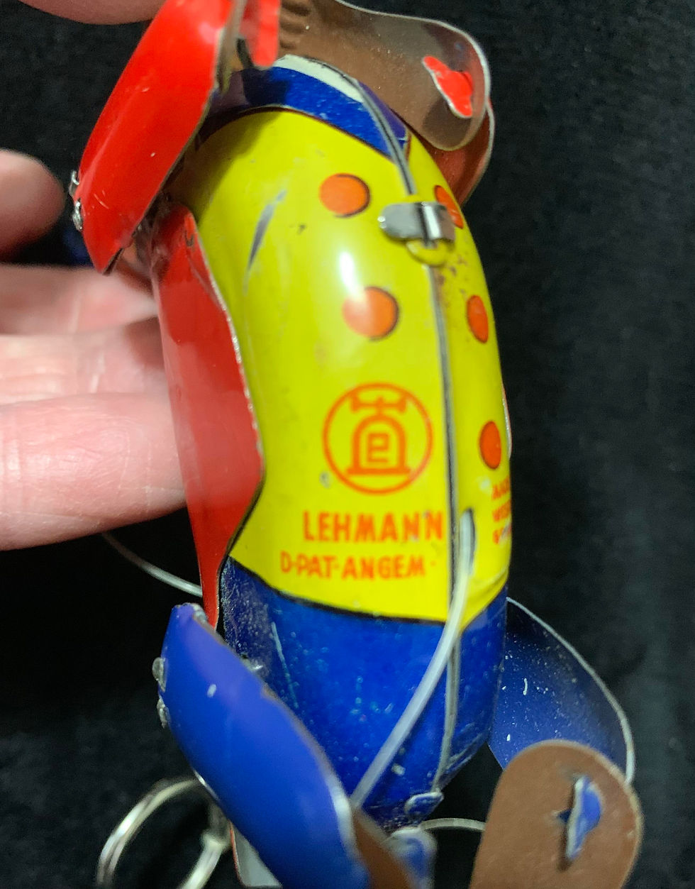 Thumbnail: Vintage climbing monkey