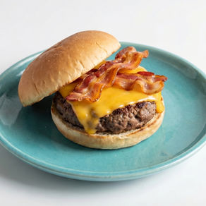 Hamburguesa de queso y bacon en freidora de aire