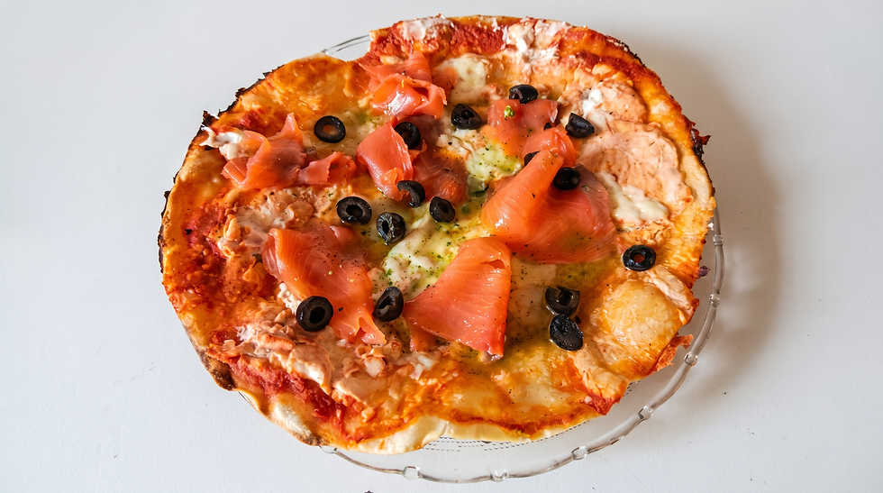 Pizza de trucha ahumada en freidora de aire