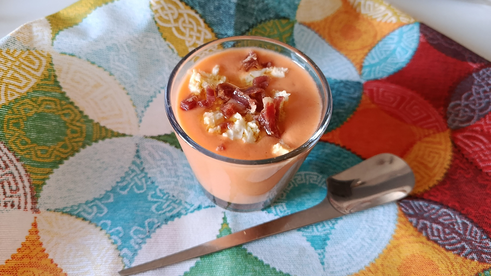 Salmorejo de melocotón