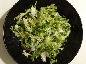 Ensalada básica de escarola