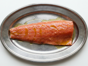 Salmón marinado tradicional