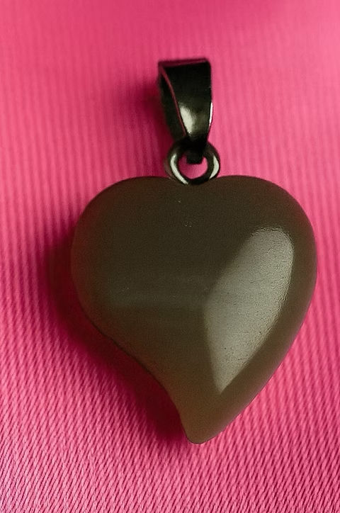 Thumbnail: Healing Hands Hut – Crystal Heart Charm Necklace (Choose Your Stone) £ 159.99Pri