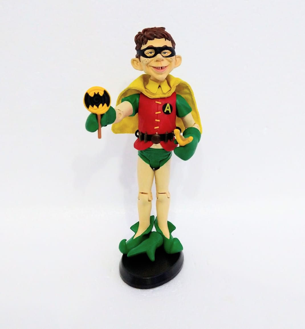 Artifigure Robin MAD