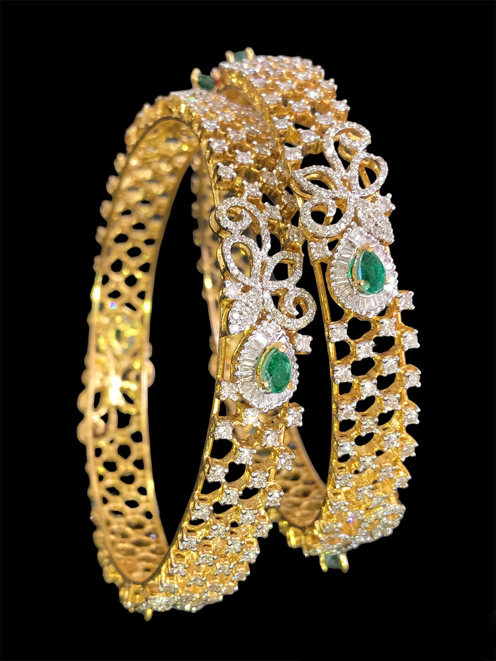Thumbnail: Radiant Rhapsody synthetic emeralds natural diamond bangle fine jewellery _4