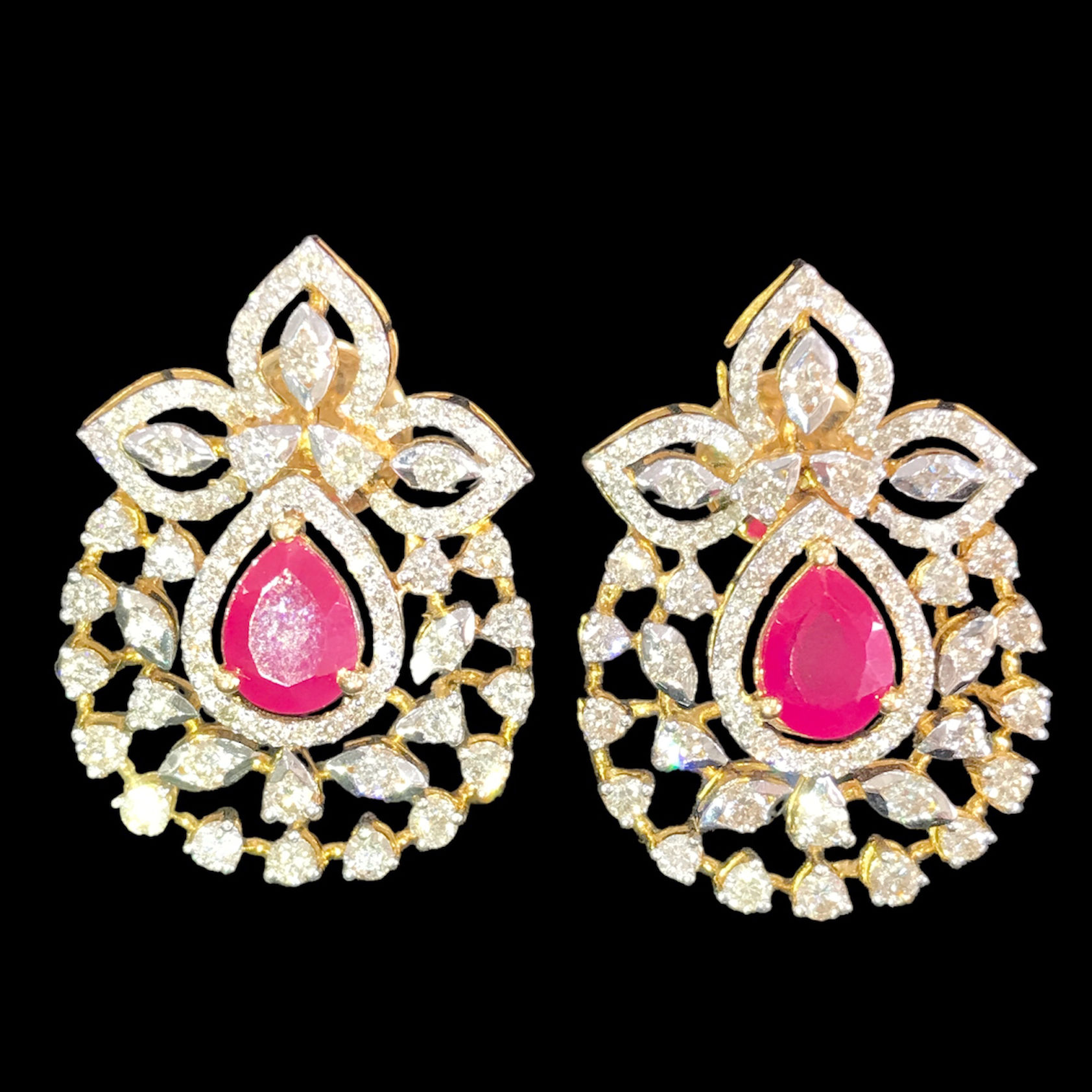 Royal Stunning scattered pattern Indian red stone natural diamonds pendant set_earrings