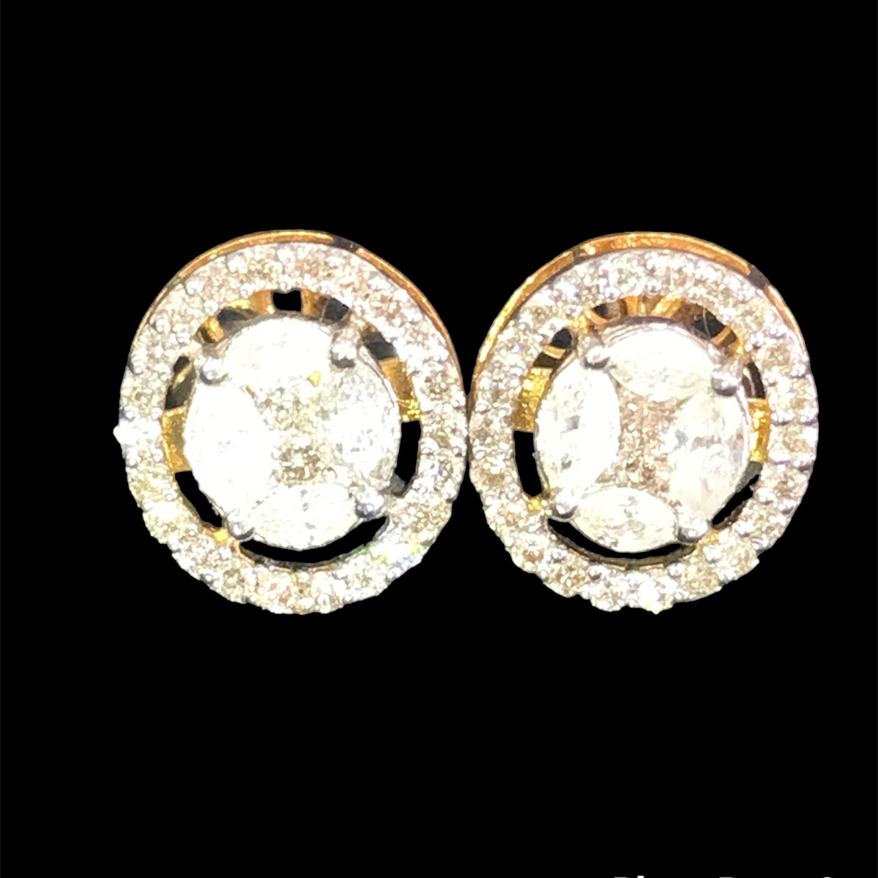 Precious setting halo oval natural diamonds stud earrings_1