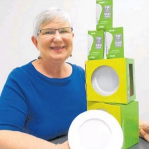 Free bulbs to cut power use 