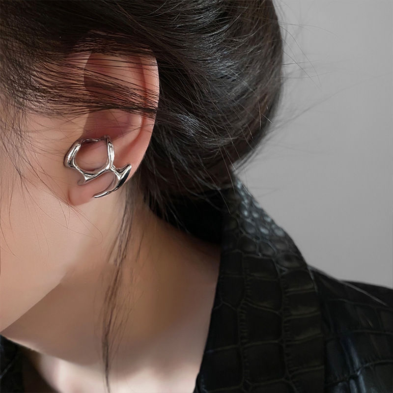 Astra Ear Cuff