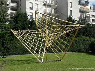 Pavillon Fuller au Collège de Mur-de-Barrez avec Jordi Gali de la Cie Arrangement provisoire