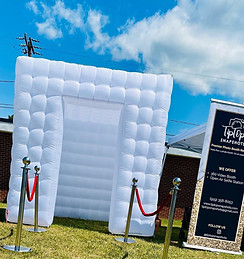 .Tip Top Snapshots Inflatable Photo Booth