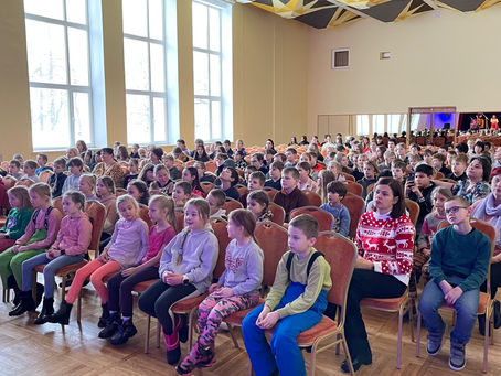 Postfolka apvienības “Saule i tuvāk” koncerts - Latvijas skolas