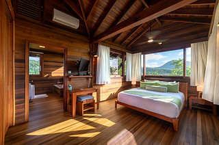 Clifftop Zabuco Villa Second Bedroom (Large).jpg