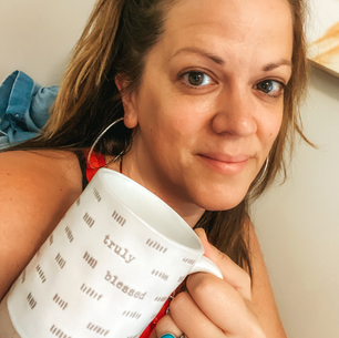 HOW TO DEVELOP A FULL MONTH OF SOCIAL POSTS THAT ARE AUTHENTIC TO YOU