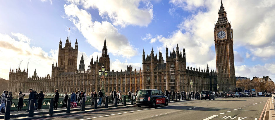 When Time Speaks: A Moment with Big Ben and the Houses of Parliament