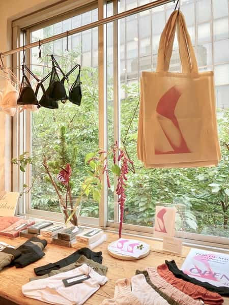 サムネイル： Pink Hip - ToteBag