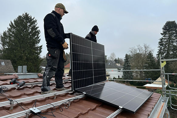 Solarmodul Montage