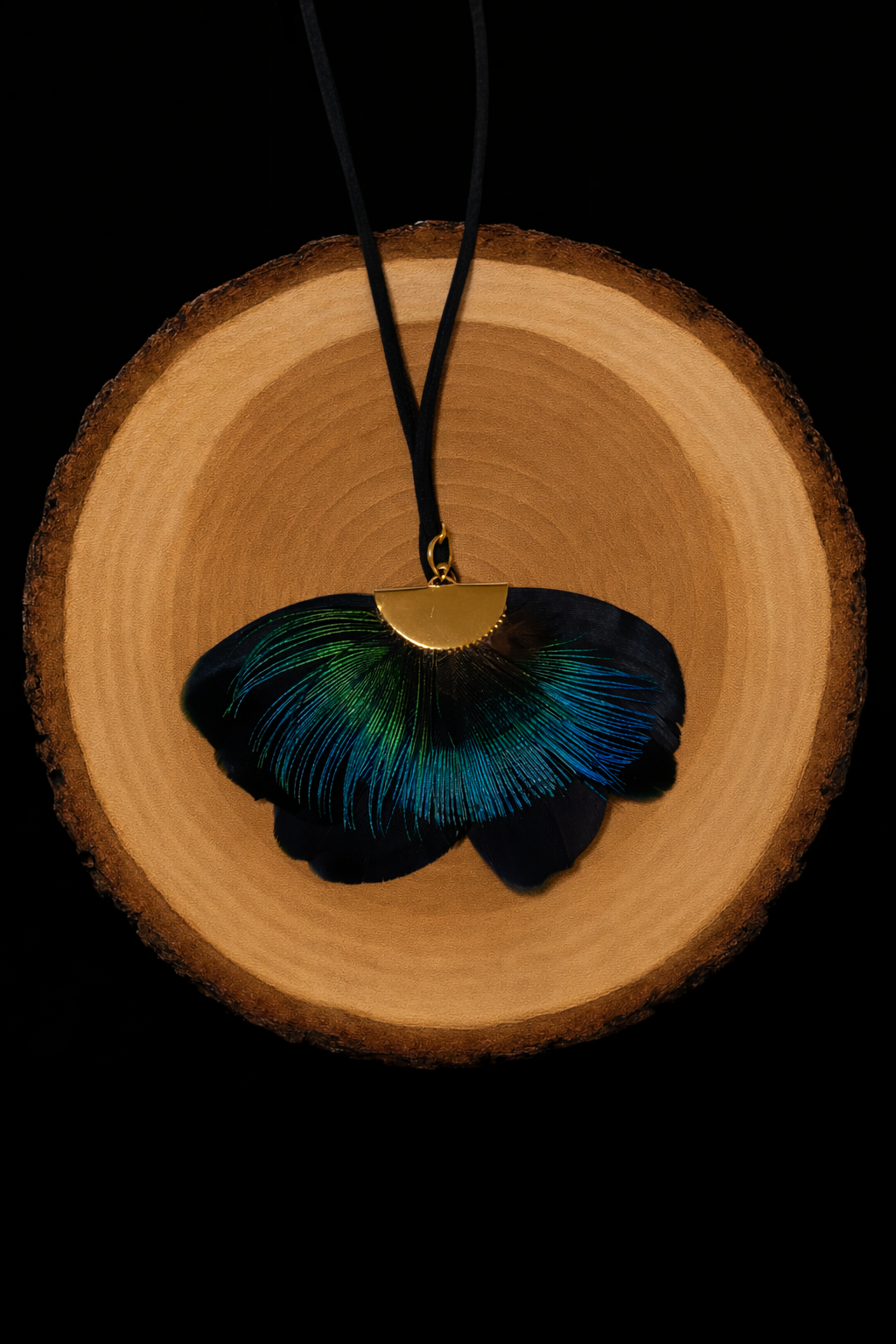 Plume sacrée éternelle – Collier sacré