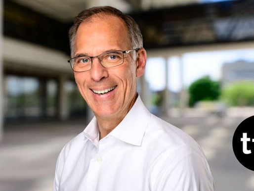 U.S. Labor Market Losing Momentum: Mark Zandi