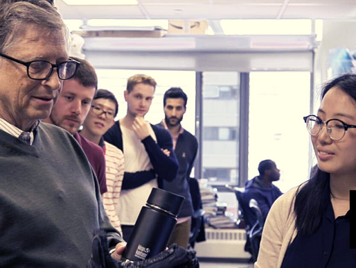 Bill Gates Touts Value Of Online Textbooks, Digital Tools