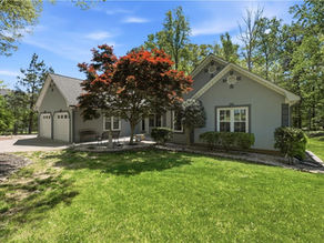 1104 Fox Lane in Woodstock