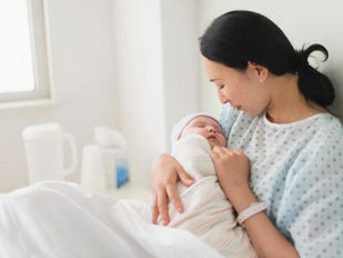 8 dấu hiệu phụ nữ sau sinh thiếu vitamin D dễ bỏ qua