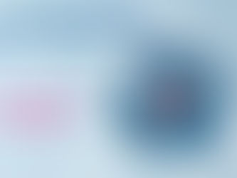 Ein stilisiertes blaues Auge mit dem APARTMENTHELDEN-Logo in der Pupille symbolisiert den prüfenden Blick der APARTMENTHELDEN auf den Wildwuchs im Apartmentmarkt.