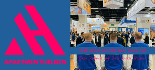 „Drei APARTMENTHELDEN in College-Jacken auf der ITB Berlin, bereit für Networking und Gespräche in den Messehallen.“