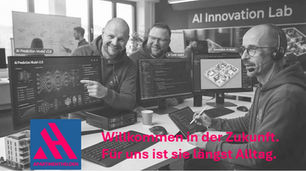 Drei Männer im AI Innovation Lab an Monitoren; pinker Text: Willkommen in der Zukunft. Für uns ist sie längst Alltag.