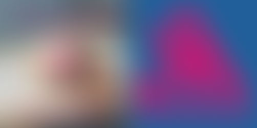 Hand drückt einen Stressball mit APARTMENTHELDEN-Logo, daneben das APARTMENTHELDEN-Logo und der Text „Wir schonen deine Nerven!“ – Werbung für die einfache Vermittlung von temporären Mitarbeiterunterkünften und Wohnen auf Zeit.