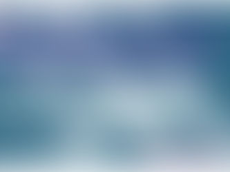 Ein helles, gemütliches Schlafzimmer, das mit zahlreichen Grünpflanzen dekoriert ist und eine naturverbundene Atmosphäre schafft. Im Vordergrund befindet sich ein großes, gemachtes Bett. Über dem Bild liegen die Schriftzüge "Außergewöhnliche Apartmentkonzepte" und "Naturverbundene Apartments" sowie die Webadresse "apartmenthelden.de".