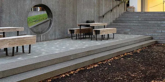 Example: Off-form concrete stairs and retaining