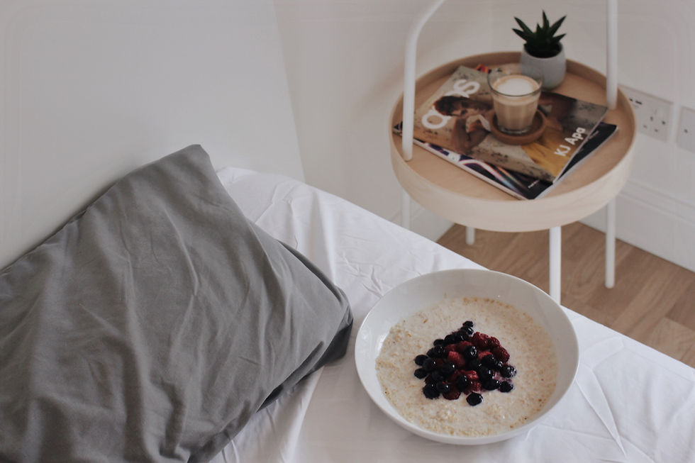 Sam Barnes Lifestyle Golden Syrup Oats & Summer Berries
