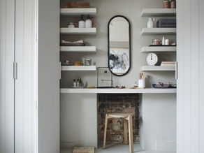 Zoom sur les astuces pour optimiser le rangement dans une chambre :