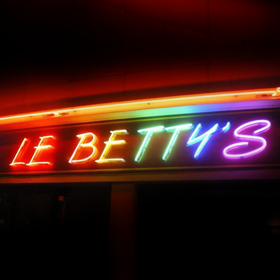 Le Betty's Bar