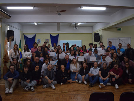 Projeto Educando para Vida conclui sua primeira turma com cerimônia de formatura
