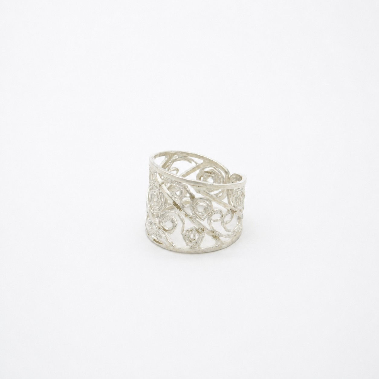 Whispers Within Ring (Y-RG041)