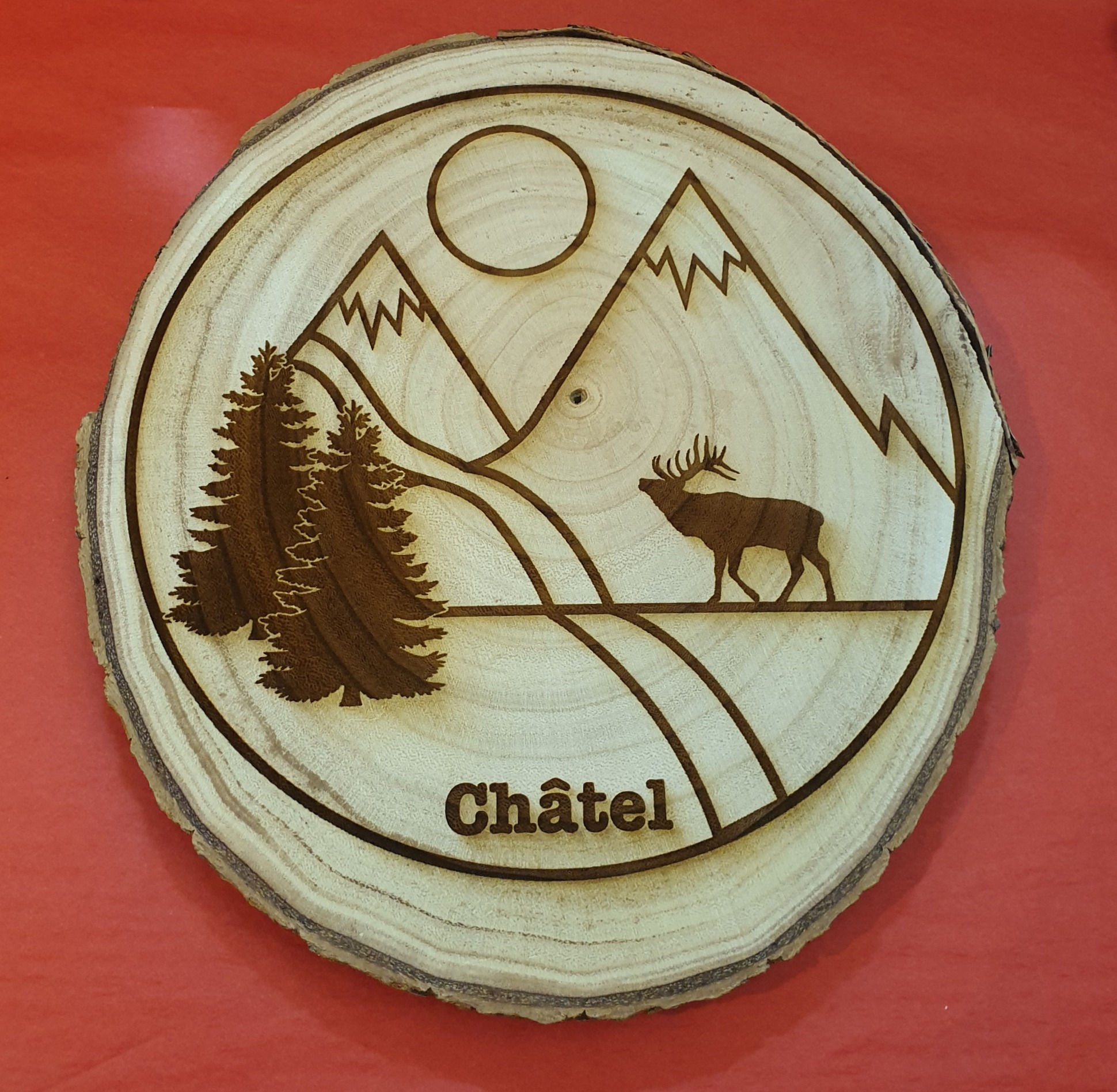 Rondin en bois gravé à personnaliser - dessous de plat déco