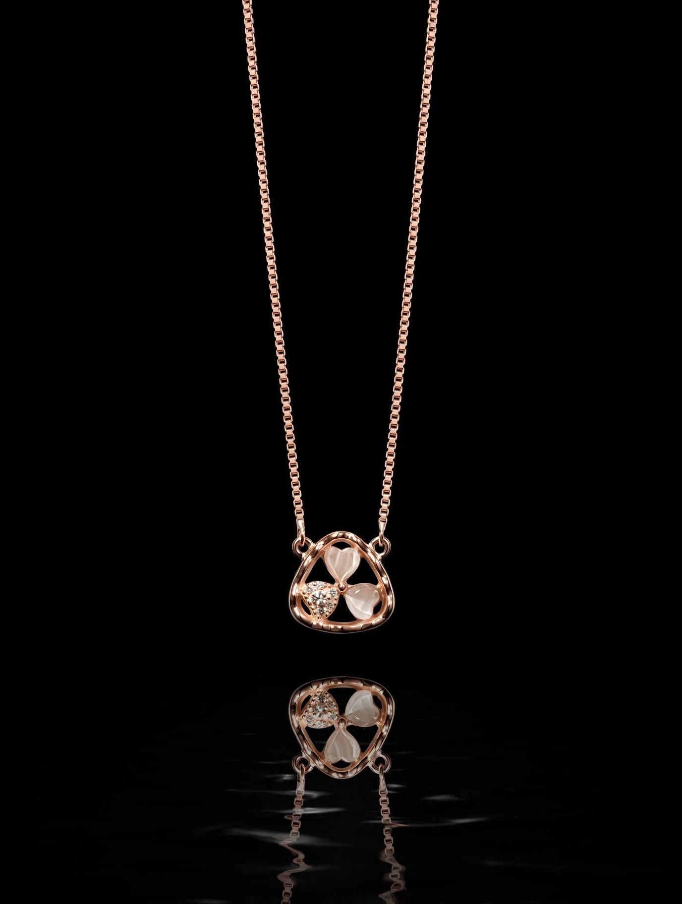 Silver Elite Chain Pendant
