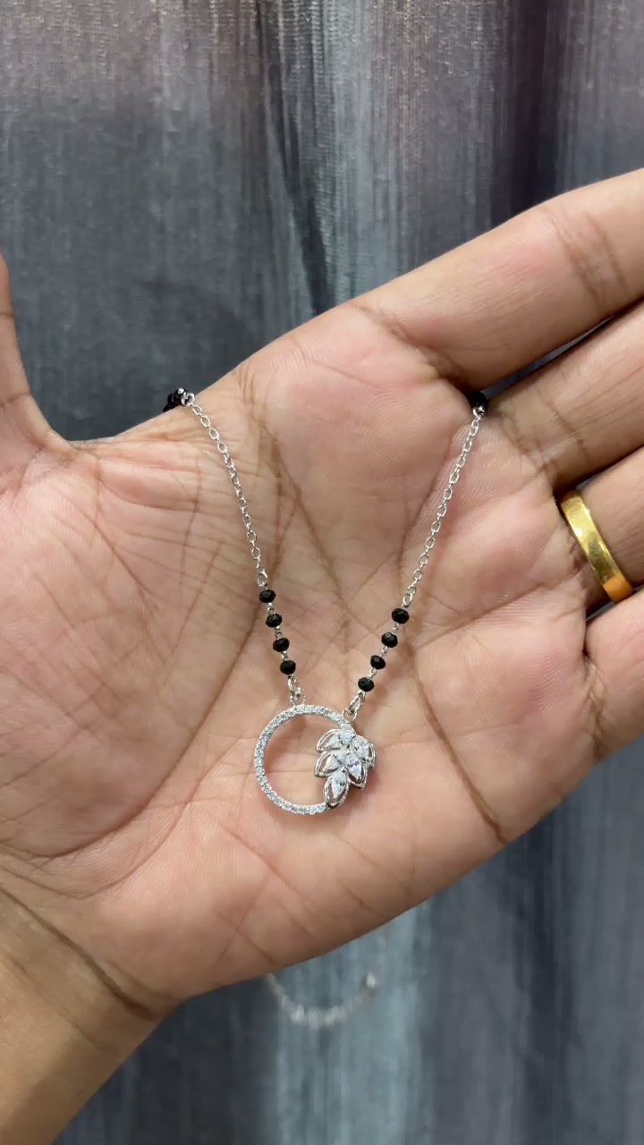 Thumbnail: Silver Round Leaf Daily Wear Mangalsutra