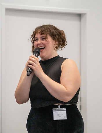 Adì Levant moderating the 'vocal creatures' conference at the Galerie Nord, Kunstverein Tiergarten in Berlin