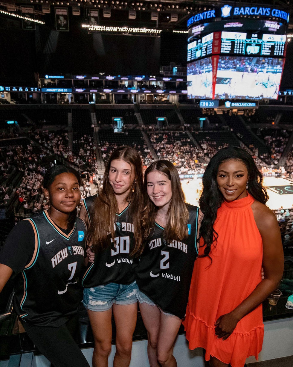 B61CD693-C291-4FAD-9A98-86F4F2C6225F