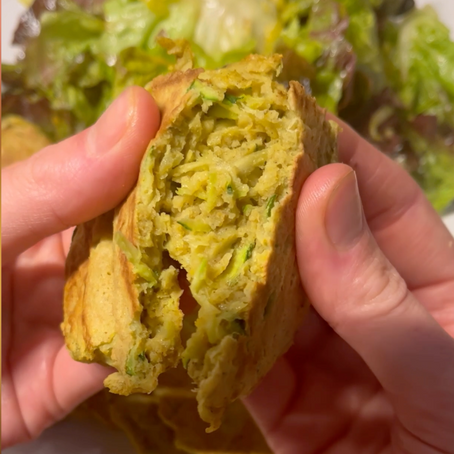 Pancakes de courgettes protéinés, sans gluten et sans lactose  
